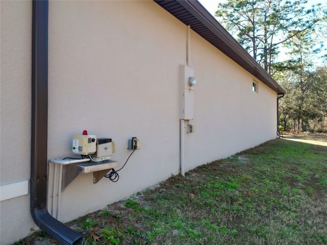 17479 MACASSAR ROAD, Weeki Wachee, FL 34614