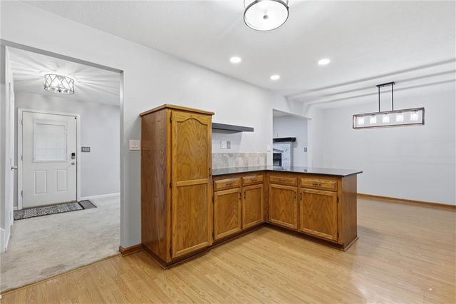 1209 SW Trail Ridge Drive, Blue Springs, MO 64015
