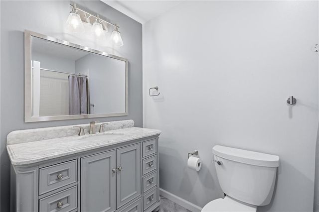 1209 SW Trail Ridge Drive, Blue Springs, MO 64015