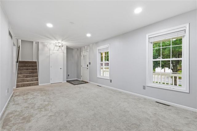 1209 SW Trail Ridge Drive, Blue Springs, MO 64015