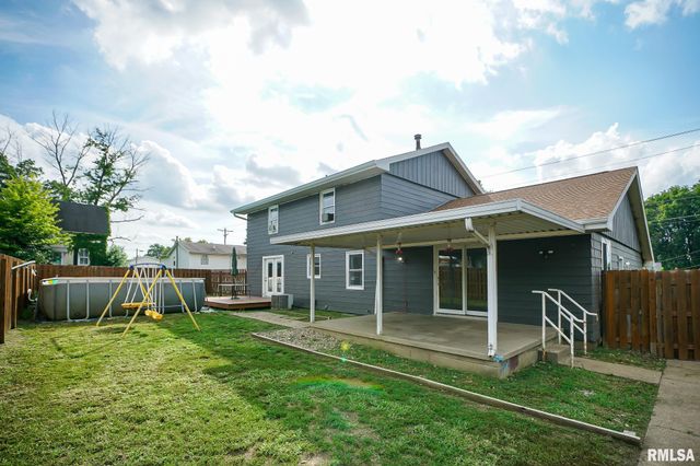 500 N 6TH Street, Pekin, IL 61554