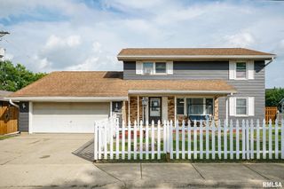 500 N 6TH Street, Pekin, IL 61554
