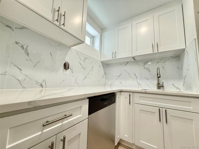 67-45A Cloverdale Lane 167, Bayside, NY 11364