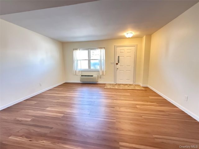 67-45A Cloverdale Lane 167, Bayside, NY 11364