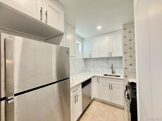 67-45A Cloverdale Lane 167, Bayside, NY 11364