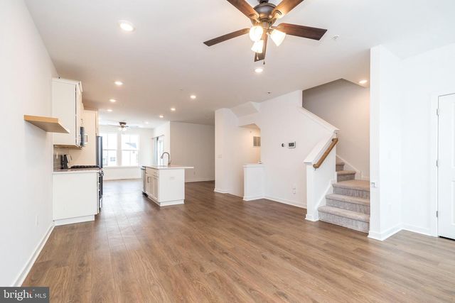 910 MAGNOLIA LN, Spring City, PA 19475