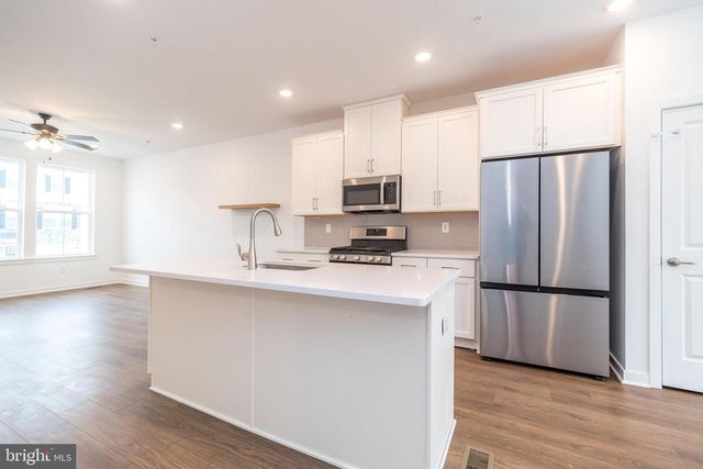 910 MAGNOLIA LN, Spring City, PA 19475