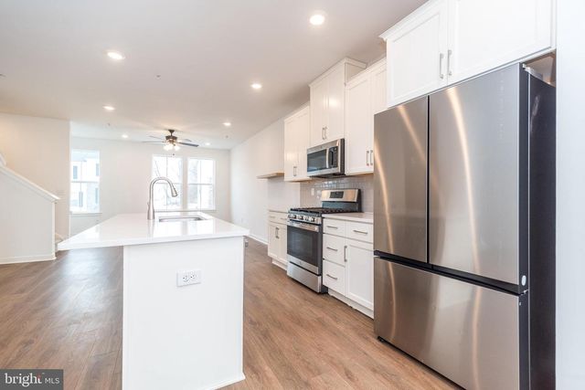 910 MAGNOLIA LN, Spring City, PA 19475