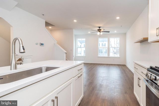 910 MAGNOLIA LN, Spring City, PA 19475