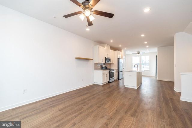 910 MAGNOLIA LN, Spring City, PA 19475