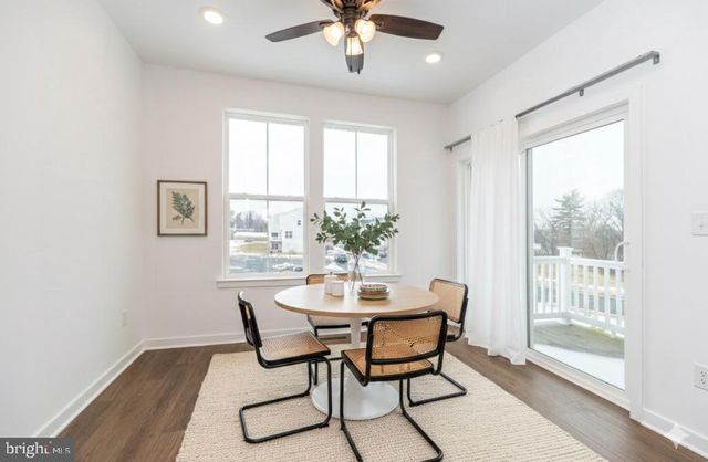 910 MAGNOLIA LN, Spring City, PA 19475