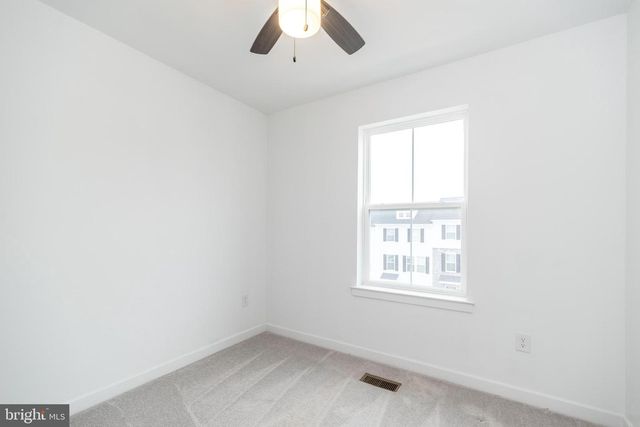 910 MAGNOLIA LN, Spring City, PA 19475