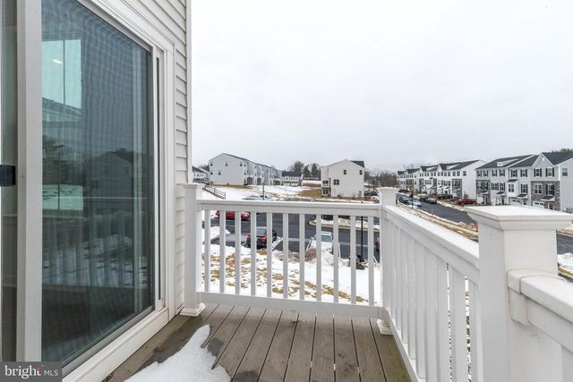 910 MAGNOLIA LN, Spring City, PA 19475