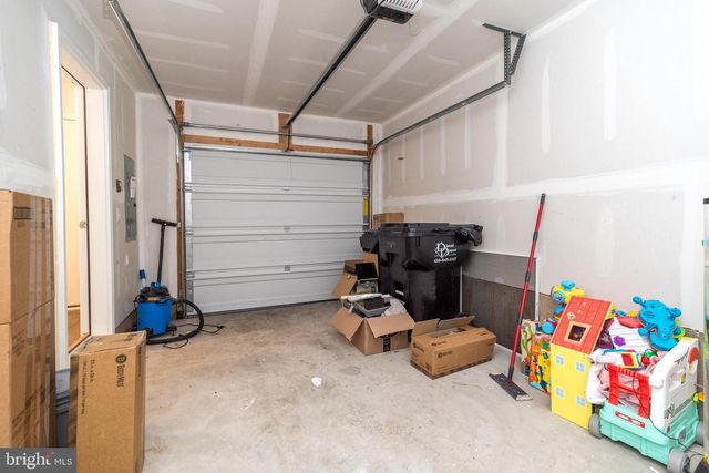 910 MAGNOLIA LN, Spring City, PA 19475