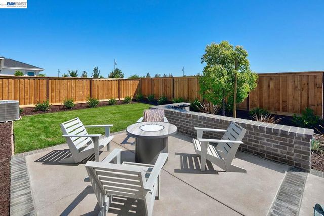 1319 Marceline Drive, Manteca, CA 95336