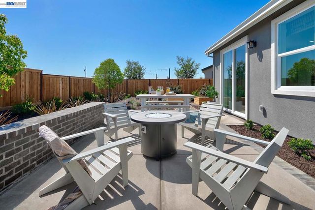 1319 Marceline Drive, Manteca, CA 95336