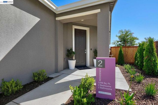 1319 Marceline Drive, Manteca, CA 95336