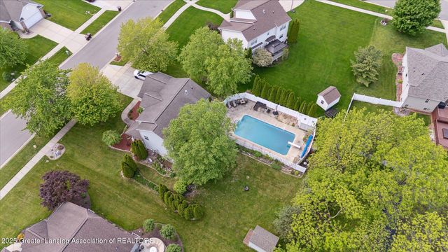 11610 Hibiscus Lane, Grand Ledge, MI 48837