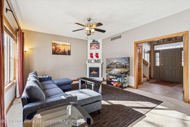 11610 Hibiscus Lane, Grand Ledge, MI 48837