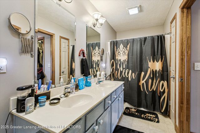 11610 Hibiscus Lane, Grand Ledge, MI 48837