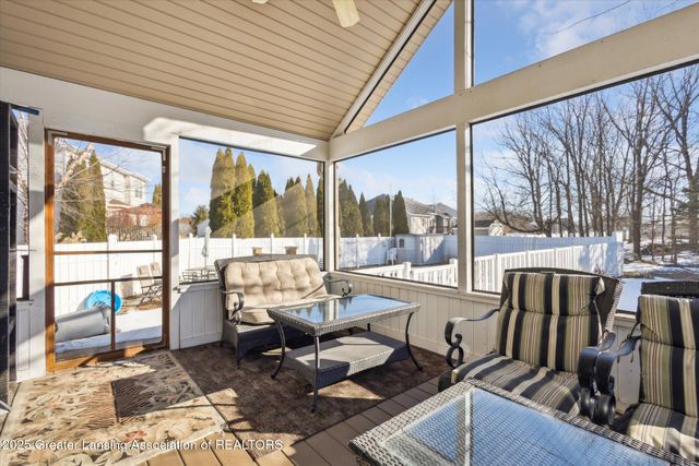 11610 Hibiscus Lane, Grand Ledge, MI 48837