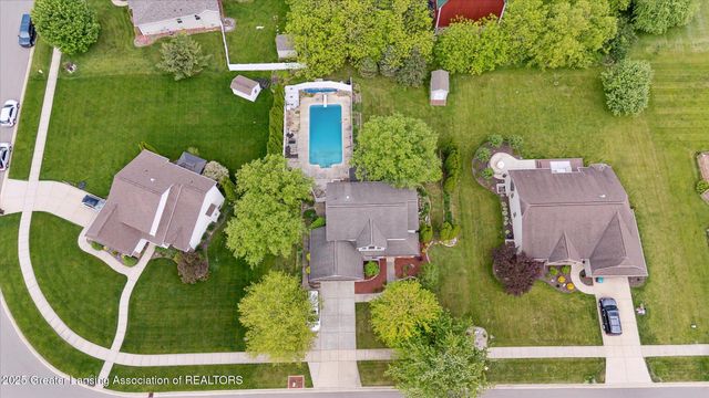 11610 Hibiscus Lane, Grand Ledge, MI 48837