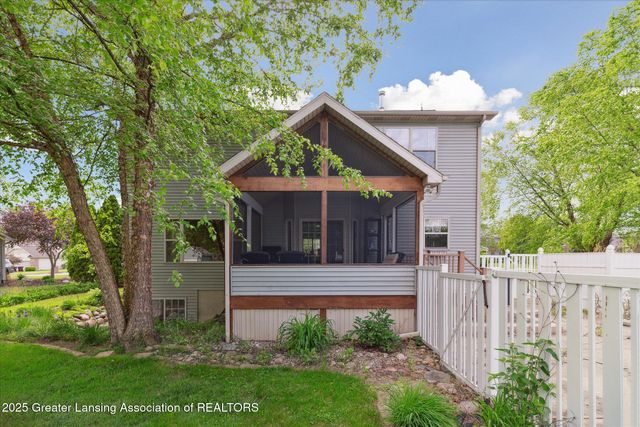 11610 Hibiscus Lane, Grand Ledge, MI 48837