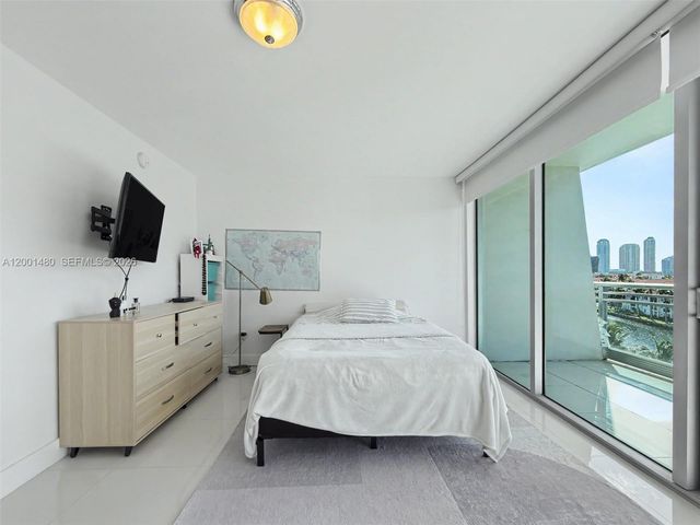 2950 NE 188th St 435, Aventura, FL 33180