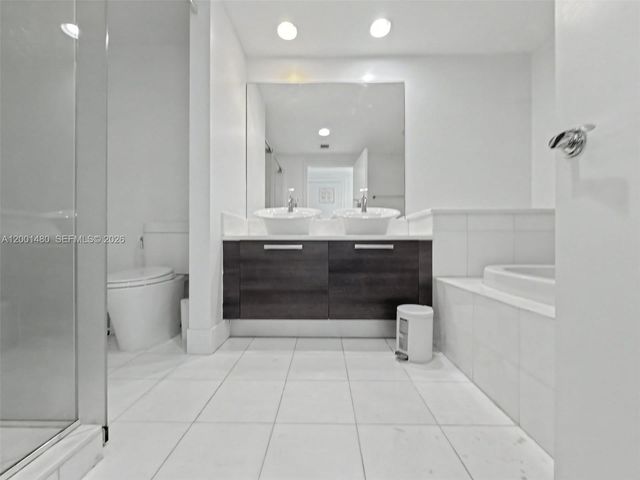 2950 NE 188th St 435, Aventura, FL 33180