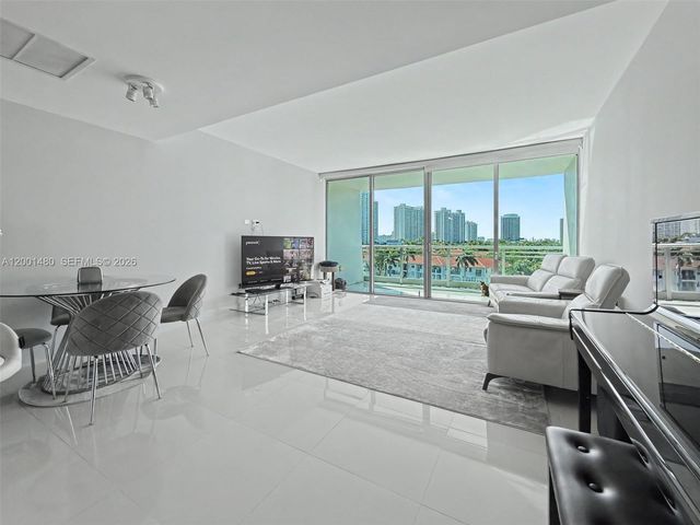 2950 NE 188th St 435, Aventura, FL 33180