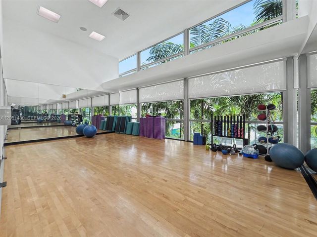 2950 NE 188th St 435, Aventura, FL 33180