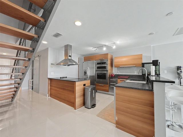 2950 NE 188th St 435, Aventura, FL 33180