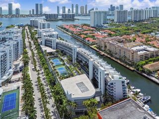 2950 NE 188th St 435, Aventura, FL 33180