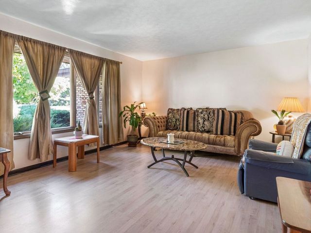 601 FAIRLANE Drive, Joliet, IL 60435