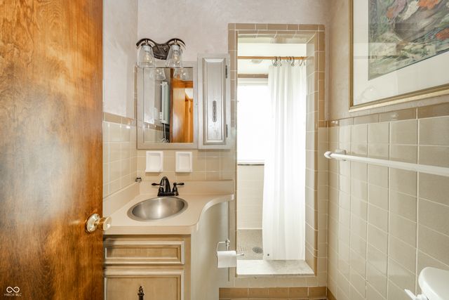 2217 Melody Lane, Anderson, IN 46012