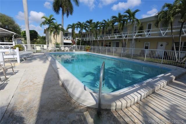1820 Venice Park Drive 205, North Miami, FL 33181
