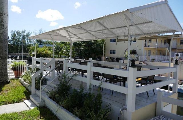 1820 Venice Park Drive 205, North Miami, FL 33181