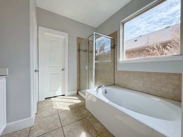 1020 Cheyenne Drive, Aubrey, TX 76227