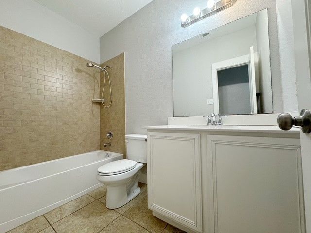 1020 Cheyenne Drive, Aubrey, TX 76227