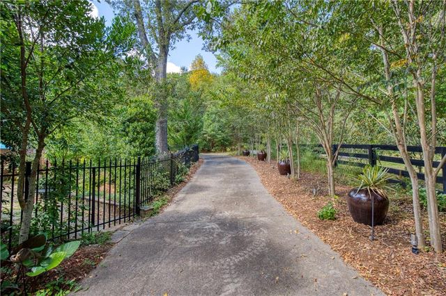 14915 Freemanville Road, Milton, GA 30004