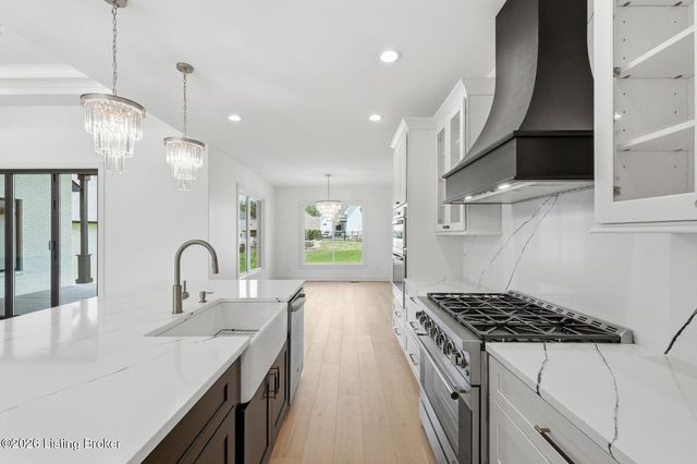 1545 Lincoln Hill Way, Louisville, KY 40245