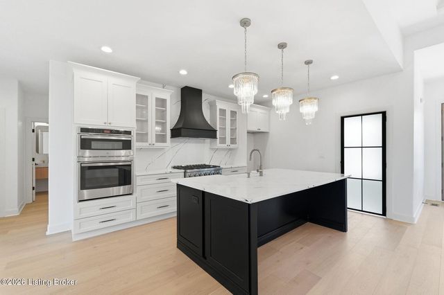 1545 Lincoln Hill Way, Louisville, KY 40245