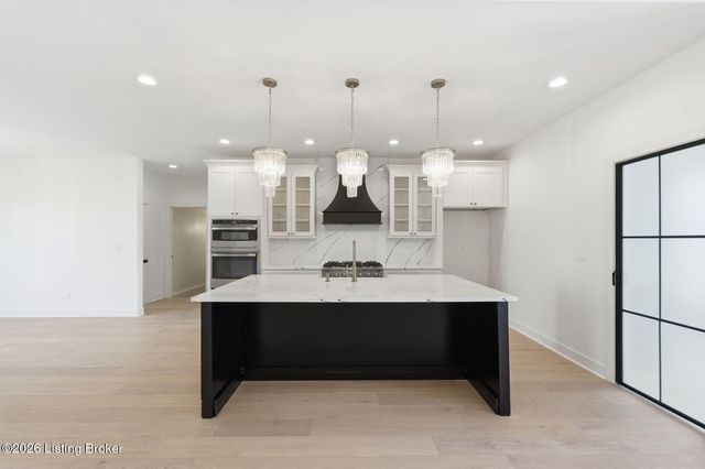 1545 Lincoln Hill Way, Louisville, KY 40245