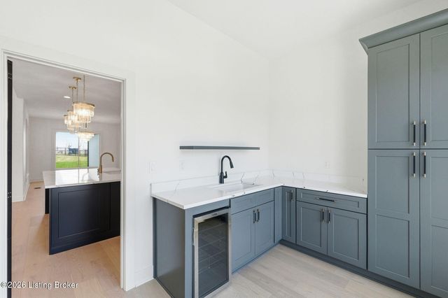 1545 Lincoln Hill Way, Louisville, KY 40245
