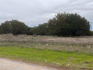 125 Ethan LN, Burnet, TX 78611