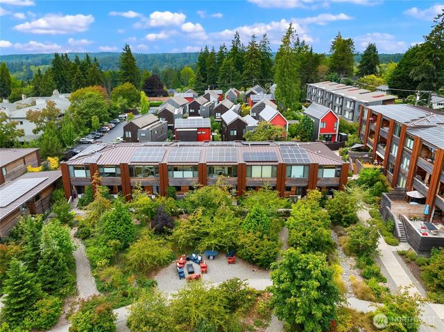 368 Wills Lane NW, Bainbridge Island, WA 98110