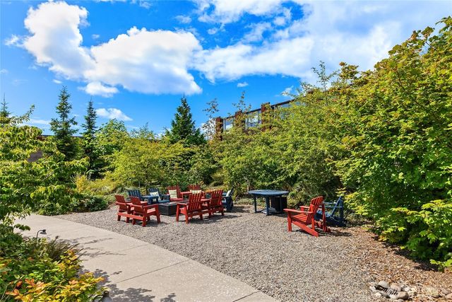 368 Wills Lane NW, Bainbridge Island, WA 98110