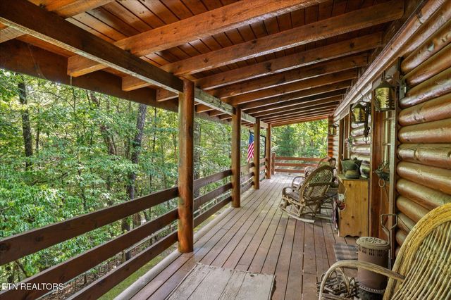 2820 Old Country Way, Sevierville, TN 37862