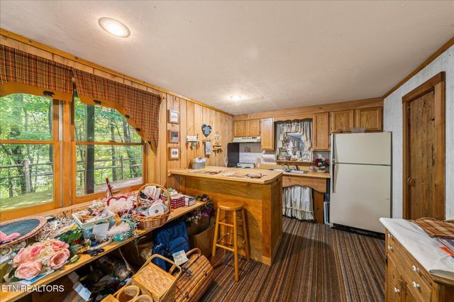 2820 Old Country Way, Sevierville, TN 37862