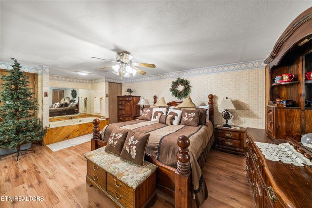 2820 Old Country Way, Sevierville, TN 37862